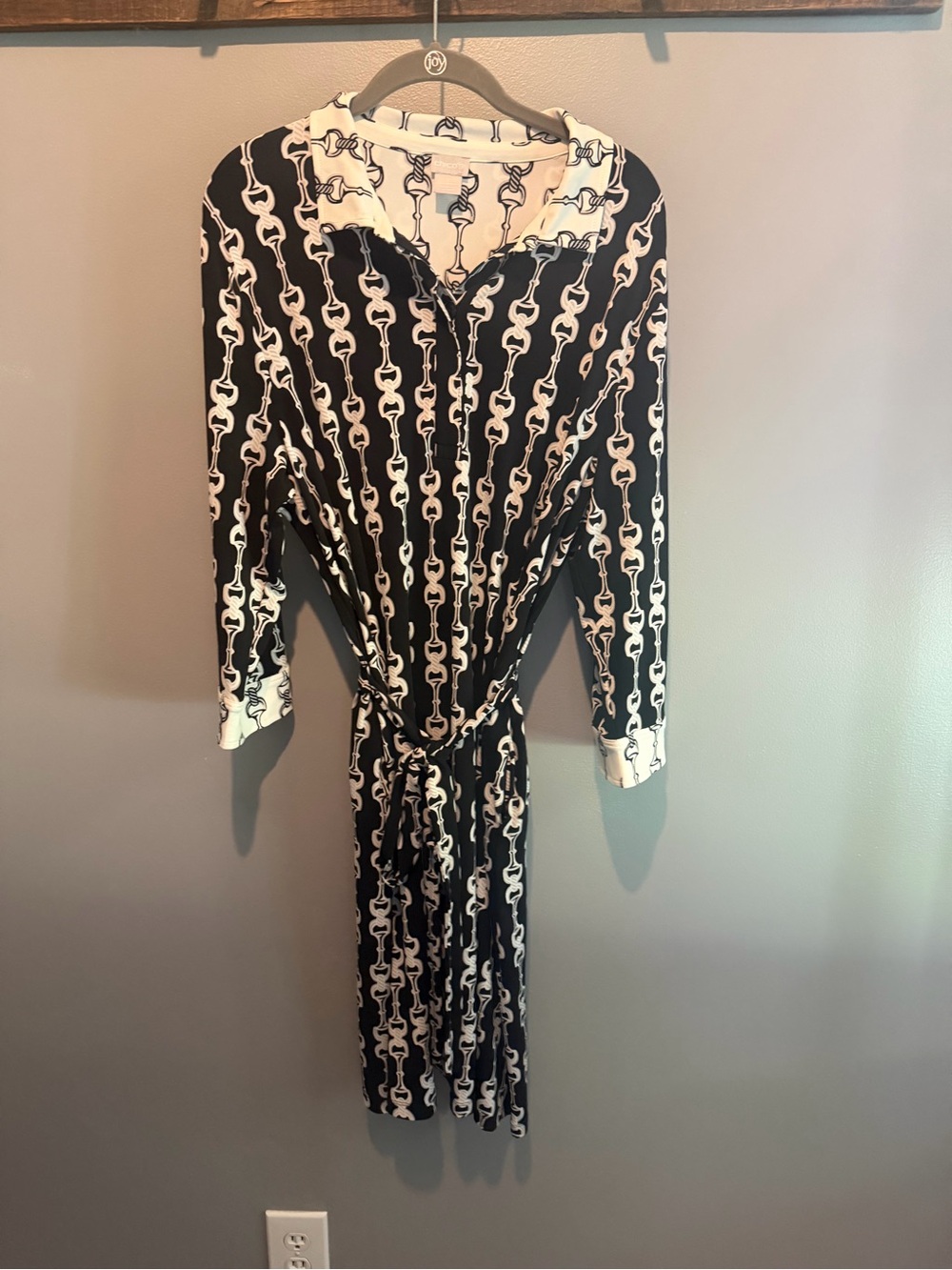 Chico's Black & White Chain-Print Midi Shirt Dress. Size 2 = L